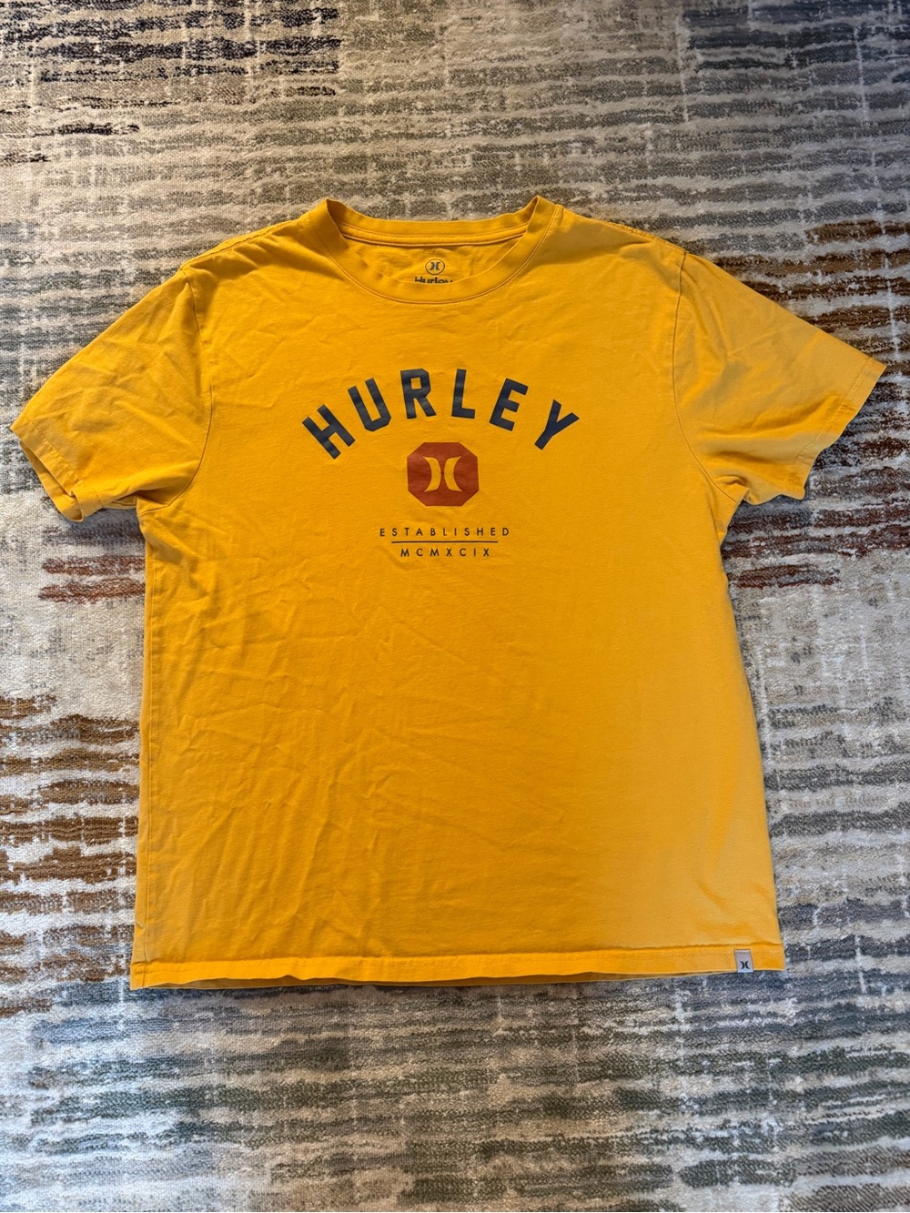 Hurley Men’s Gold Short Sleeve Logo Tee